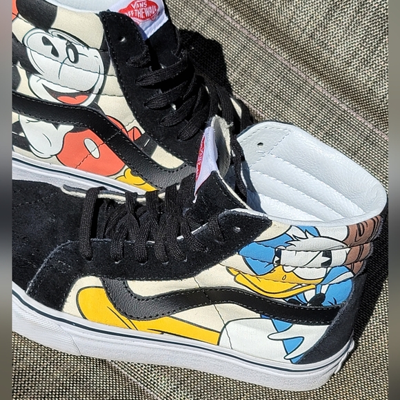 Vans Disney Sk8 Hicut Mickey & Friends Sneakers - Wmns Size 6.5 or 23cm - Picture 5 of 16